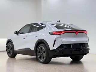 Volkswagen Yuzhong 06 2025 купить из Китая, цена 3 662 000 ₽ — Suifenhe Auto