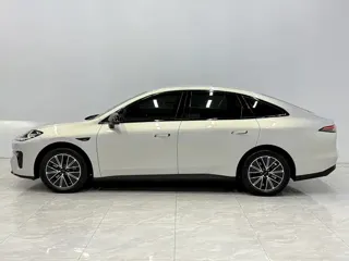 Aion RT 2026 купить из Китая, цена 3 077 000 ₽ — Suifenhe Auto