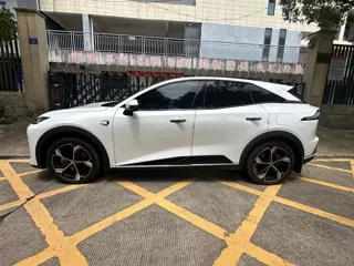 Deepal S07 2025 купить из Китая, цена 3 278 000 ₽ — Suifenhe Auto