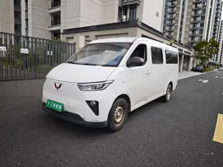 Wuling Yangguang 2024 купить из Китая, цена 1 232 000 ₽ — Suifenhe Auto