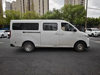 Wuling Yangguang 2024 купить из Китая, цена 1 232 000 ₽ — Suifenhe Auto