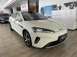 BYD 07 DM-i 2025 купить из Китая, цена 4 073 000 ₽ — Suifenhe Auto