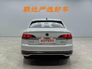 Volkswagen Bora 2022 купить из Китая, цена 1 606 000 ₽ — Suifenhe Auto
