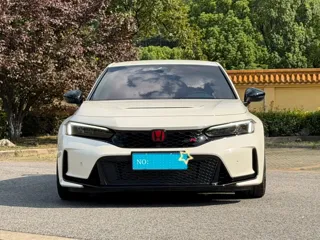 Honda Civic 2025 купить из Китая, цена 7 347 000 ₽ — Suifenhe Auto