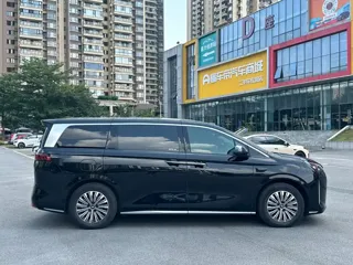 BYD Xia 2025 купить из Китая, цена 5 575 000 ₽ — Suifenhe Auto