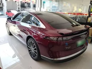 Chery Fengyun A9L 2025 купить из Китая, цена 4 863 000 ₽ — Suifenhe Auto