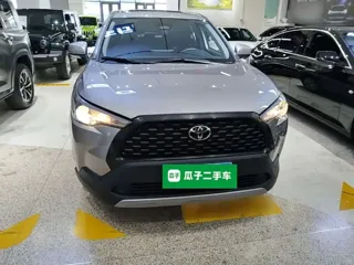 Toyota Corolla Cross 2024 купить из Китая, цена 2 973 000 ₽ — Suifenhe Auto