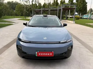 Leapmotor B01 2025 купить из Китая, цена 3 005 000 ₽ — Suifenhe Auto