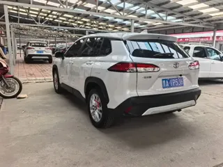Toyota Corolla Cross 2024 купить из Китая, цена 2 932 000 ₽ — Suifenhe Auto