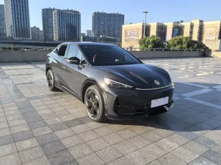 Volkswagen Yuzhong 06 2025 купить из Китая, цена 3 054 000 ₽ — Suifenhe Auto