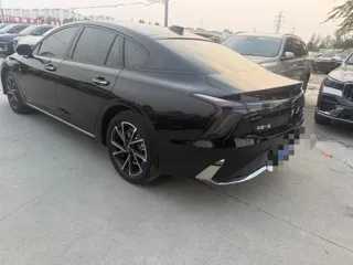 Hongqi H6 2026 купить из Китая, цена 3 182 000 ₽ — Suifenhe Auto