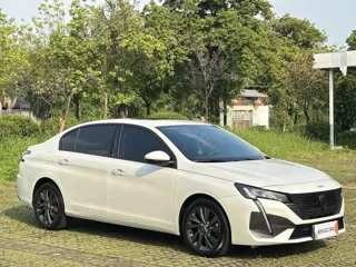 Peugeot 408 2024 купить из Китая, цена 2 512 000 ₽ — Suifenhe Auto