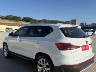 Jetta VS5 2023 купить из Китая, цена 1 250 000 ₽ — Suifenhe Auto