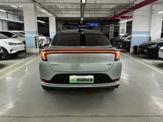 ARCFOX S 2022 купить из Китая, цена 3 655 000 ₽ — Suifenhe Auto
