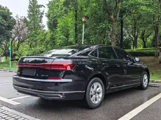 Volkswagen Passat 2023 купить из Китая, цена 1 727 000 ₽ — Suifenhe Auto