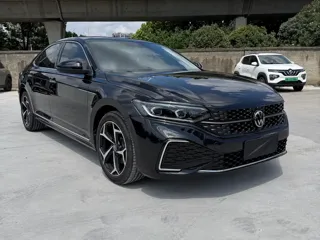 Volkswagen Passat 2025 купить из Китая, цена 3 897 000 ₽ — Suifenhe Auto