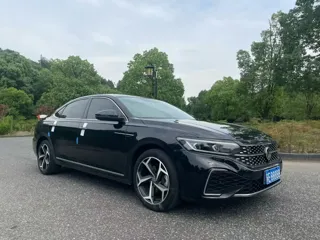 Volkswagen Passat 2024 купить из Китая, цена 3 897 000 ₽ — Suifenhe Auto