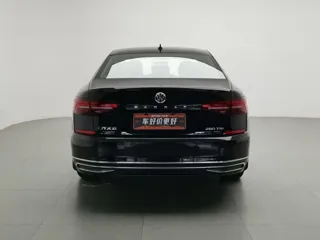Volkswagen Passat 2020 купить из Китая, цена 1 533 000 ₽ — Suifenhe Auto