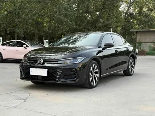 Volkswagen Passat 2024 купить из Китая, цена 4 076 000 ₽ — Suifenhe Auto