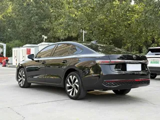Volkswagen Passat 2024 купить из Китая, цена 4 076 000 ₽ — Suifenhe Auto
