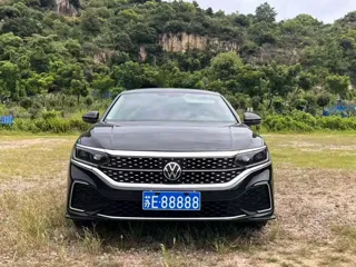 Volkswagen Passat 2024 купить из Китая, цена 3 910 000 ₽ — Suifenhe Auto
