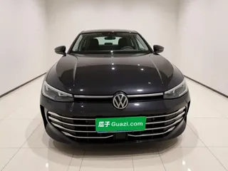 Volkswagen Passat 2025 купить из Китая, цена 4 173 000 ₽ — Suifenhe Auto
