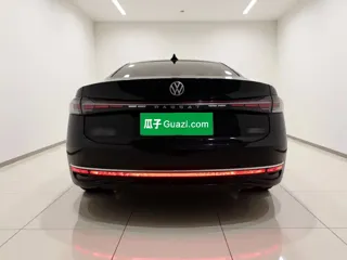 Volkswagen Passat 2025 купить из Китая, цена 4 173 000 ₽ — Suifenhe Auto