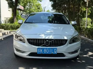 Volvo S60 2018 купить из Китая, цена 1 372 000 ₽ — Suifenhe Auto