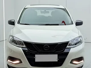 Nissan Tiida 2020 купить из Китая, цена 1 464 000 ₽ — Suifenhe Auto