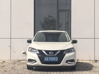 Nissan Tiida 2022 купить из Китая, цена 1 474 000 ₽ — Suifenhe Auto