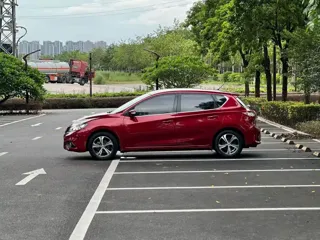 Nissan Tiida 2019 купить из Китая, цена 1 293 000 ₽ — Suifenhe Auto