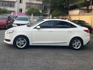 Ford Escort 2018 купить из Китая, цена 1 291 000 ₽ — Suifenhe Auto