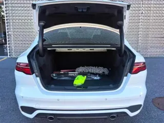 Jaguar XE 2025 купить из Китая, цена 4 145 000 ₽ — Suifenhe Auto