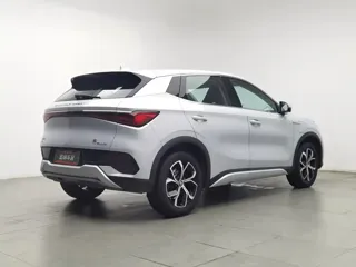 BYD Yuan 2022 купить из Китая, цена 3 283 000 ₽ — Suifenhe Auto