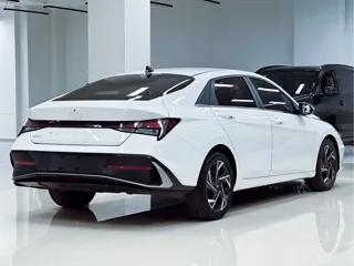 Hyundai Elantra 2024 купить из Китая, цена 1 872 000 ₽ — Suifenhe Auto