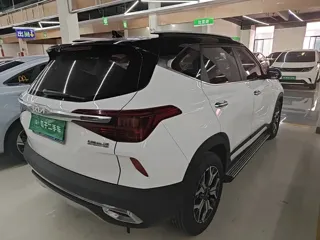 Kia KX3 2021 купить из Китая, цена 1 716 000 ₽ — Suifenhe Auto
