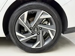 Hyundai Elantra 2025 купить из Китая, цена 1 795 000 ₽ — Suifenhe Auto