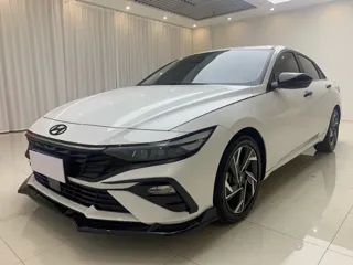 Hyundai Elantra 2024