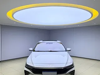Hyundai Elantra 2023 купить из Китая, цена 1 744 000 ₽ — Suifenhe Auto