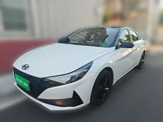 Hyundai Elantra 2023 купить из Китая, цена 1 661 000 ₽ — Suifenhe Auto