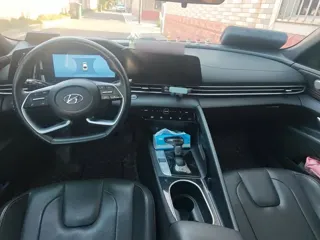 Hyundai Elantra 2023 купить из Китая, цена 1 661 000 ₽ — Suifenhe Auto