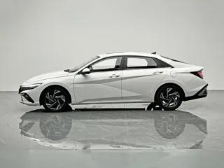 Hyundai Elantra 2025 купить из Китая, цена 1 724 000 ₽ — Suifenhe Auto