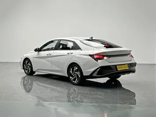 Hyundai Elantra 2025 купить из Китая, цена 1 724 000 ₽ — Suifenhe Auto