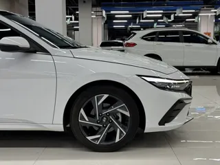 Hyundai Elantra 2025 купить из Китая, цена 1 929 000 ₽ — Suifenhe Auto