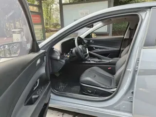 Hyundai Elantra 2023 купить из Китая, цена 1 215 000 ₽ — Suifenhe Auto