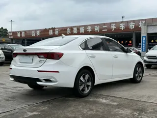 Venucia D60 2019 купить из Китая, цена 1 344 000 ₽ — Suifenhe Auto