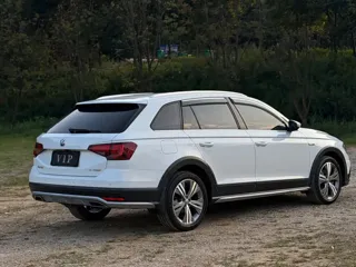 Volkswagen C-TREK 2021 купить из Китая, цена 1 539 000 ₽ — Suifenhe Auto