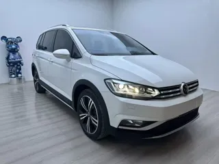Volkswagen Touran 2023 купить из Китая, цена 2 535 000 ₽ — Suifenhe Auto