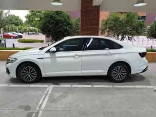 Volkswagen Sagitar 2024 купить из Китая, цена 1 702 000 ₽ — Suifenhe Auto