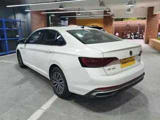 Volkswagen Sagitar 2024 купить из Китая, цена 1 702 000 ₽ — Suifenhe Auto